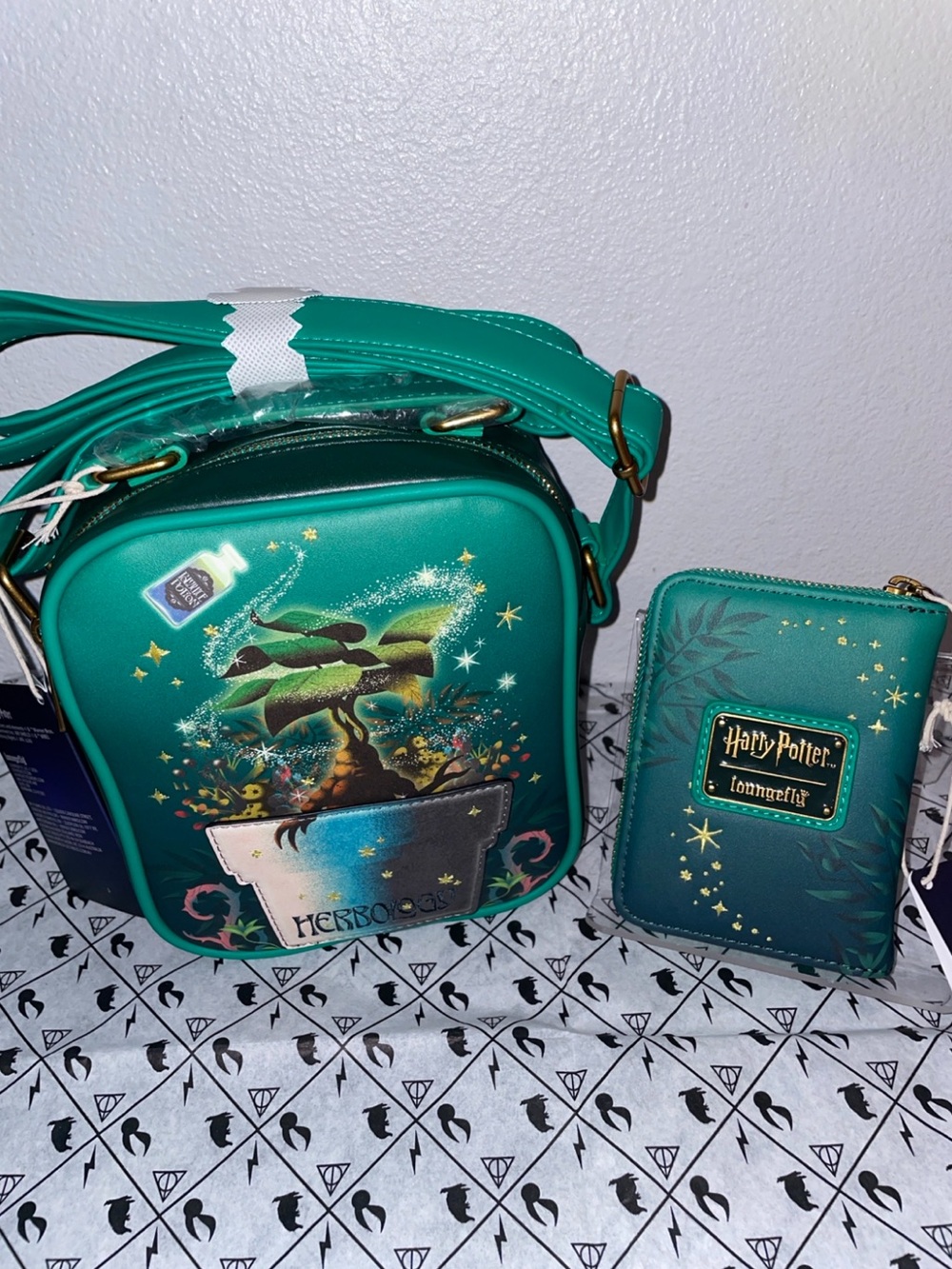 Exclusive Loungefly Harry Potter Mandrake Herbology Crossbody Bag & Wallet Set